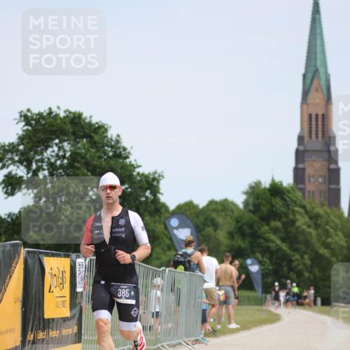 22.06.2025 - Viking Triathlon H.Heesch http://msf.ph/oto/8098664 22.06.2025 13:14:45 Laufen 385 meine-sportfotos.de