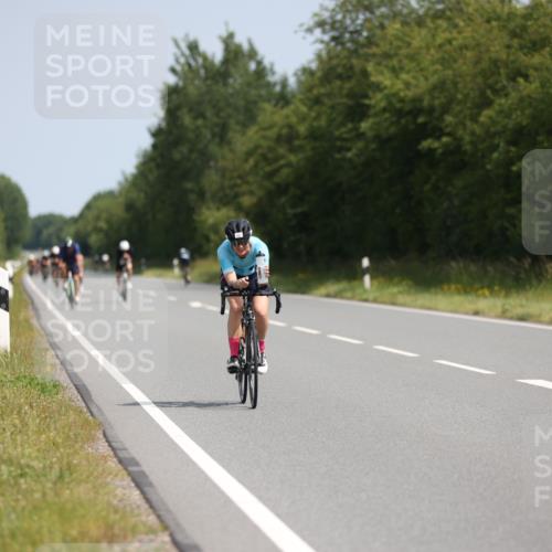 22.06.2025 - Viking Triathlon Yannick Fuchs http://msf.ph/oto/8098688 22.06.2025 11:23:14 Radfahren 233, 332, 351, 431, 449, 495, 517, 536, 552 meine-sportfotos.de