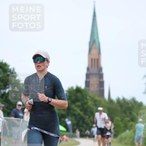 22.06.2025 - Viking Triathlon H.Heesch http://msf.ph/oto/8098707 22.06.2025 13:30:41 Laufen 184, 450, 623 meine-sportfotos.de