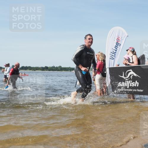 22.06.2025 - Viking Triathlon KatJ http://msf.ph/oto/8098713 22.06.2025 10:32:07 Schwimmen 63, 193, 207, 214, 226, 271, 449, 464, 488 meine-sportfotos.de