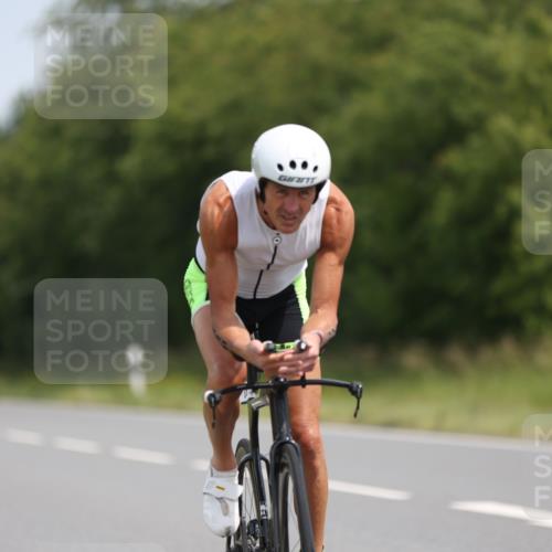 22.06.2025 - Viking Triathlon Yannick Fuchs http://msf.ph/oto/8098725 22.06.2025 12:02:10 Radfahren 62, 255, 349, 620, 654 meine-sportfotos.de