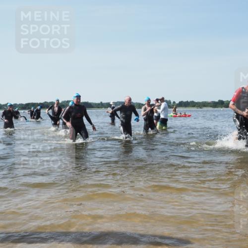 22.06.2025 - Viking Triathlon KatJ http://msf.ph/oto/8098735 22.06.2025 10:32:09 Schwimmen 63, 193, 207, 214, 226, 271, 449, 464, 488 meine-sportfotos.de