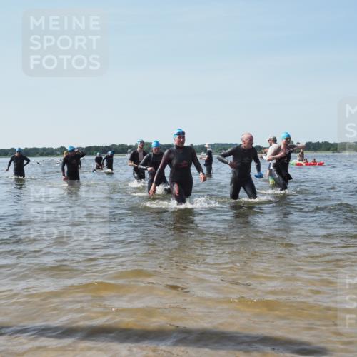 22.06.2025 - Viking Triathlon KatJ http://msf.ph/oto/8098741 22.06.2025 10:32:10 Schwimmen 63, 147, 193, 207, 214, 226, 271, 464, 488 meine-sportfotos.de