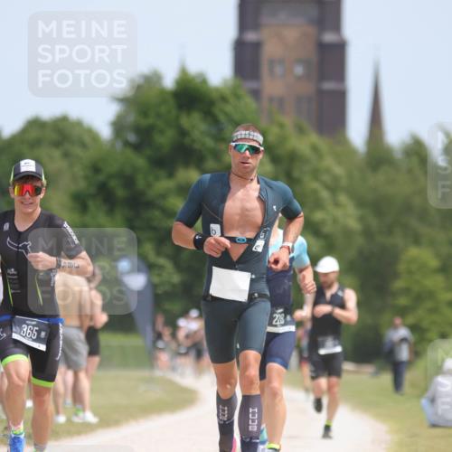 22.06.2025 - Viking Triathlon H.Heesch http://msf.ph/oto/8098782 22.06.2025 13:15:19 Laufen 29, 81, 134, 228, 232, 365 meine-sportfotos.de