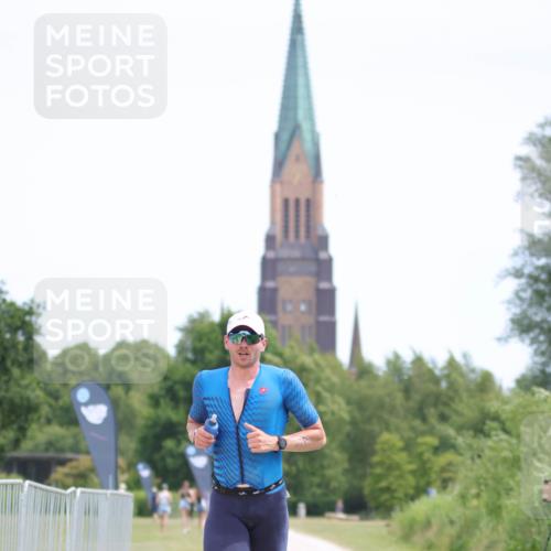 22.06.2025 - Viking Triathlon H.Heesch http://msf.ph/oto/8098797 22.06.2025 12:37:33 Laufen 45 meine-sportfotos.de
