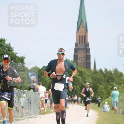 22.06.2025 - Viking Triathlon H.Heesch http://msf.ph/oto/8098799 22.06.2025 13:15:21 Laufen 81, 134, 228, 232, 265, 365 meine-sportfotos.de