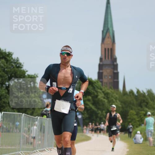 22.06.2025 - Viking Triathlon H.Heesch http://msf.ph/oto/8098820 22.06.2025 13:15:22 Laufen 81, 228, 232, 265, 365 meine-sportfotos.de