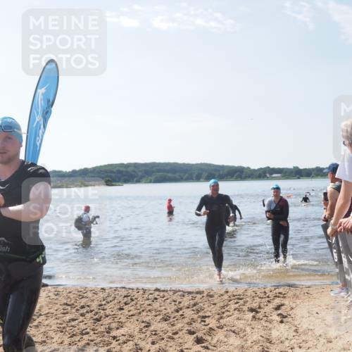 22.06.2025 - Viking Triathlon MichiJ http://msf.ph/oto/8098825 22.06.2025 10:43:26 Schwimmen 115, 257, 483, 501, 620 meine-sportfotos.de