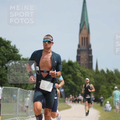 22.06.2025 - Viking Triathlon H.Heesch http://msf.ph/oto/8098827 22.06.2025 13:15:22 Laufen 81, 228, 232, 265, 365 meine-sportfotos.de