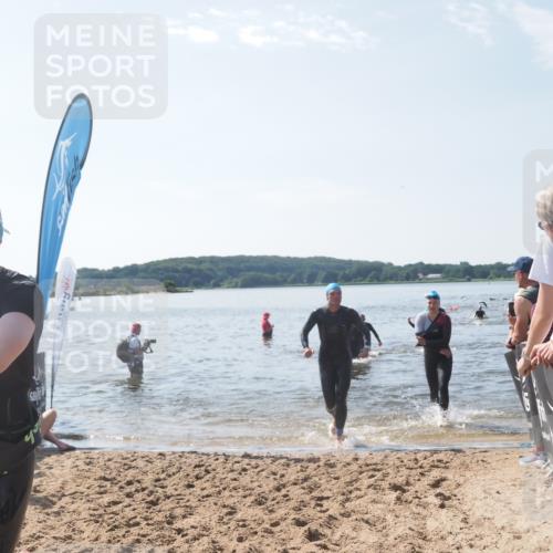 22.06.2025 - Viking Triathlon MichiJ http://msf.ph/oto/8098834 22.06.2025 10:43:26 Schwimmen 115, 257, 483, 501, 620 meine-sportfotos.de