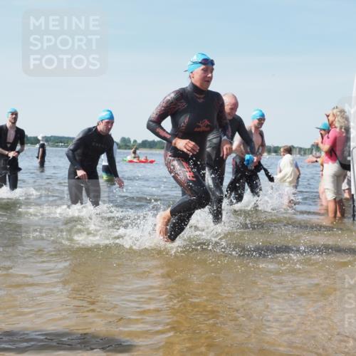 22.06.2025 - Viking Triathlon KatJ http://msf.ph/oto/8098855 22.06.2025 10:32:13 Schwimmen 53, 63, 147, 173, 193, 207, 214, 226, 271, 461, 464, 488 meine-sportfotos.de