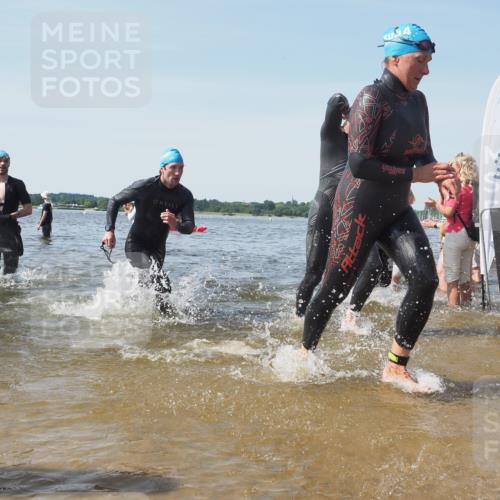 22.06.2025 - Viking Triathlon KatJ http://msf.ph/oto/8098865 22.06.2025 10:32:13 Schwimmen 53, 63, 147, 173, 193, 207, 214, 226, 271, 461, 464, 488 meine-sportfotos.de