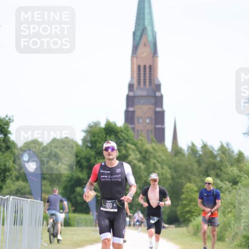 22.06.2025 - Viking Triathlon H.Heesch http://msf.ph/oto/8098876 22.06.2025 12:41:47 Laufen 2, 100 meine-sportfotos.de