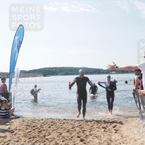 22.06.2025 - Viking Triathlon MichiJ http://msf.ph/oto/8098885 22.06.2025 10:43:27 Schwimmen 115, 257, 483, 501, 620 meine-sportfotos.de