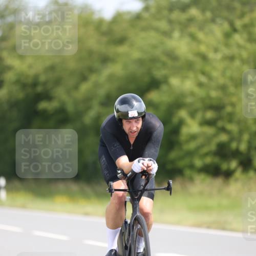 22.06.2025 - Viking Triathlon Yannick Fuchs http://msf.ph/oto/8098889 22.06.2025 12:02:19 Radfahren 51, 53, 90, 178, 198, 388, 401, 443, 526, 642, 654 meine-sportfotos.de
