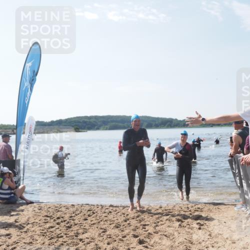22.06.2025 - Viking Triathlon MichiJ http://msf.ph/oto/8098897 22.06.2025 10:43:27 Schwimmen 115, 257, 483, 501, 620 meine-sportfotos.de
