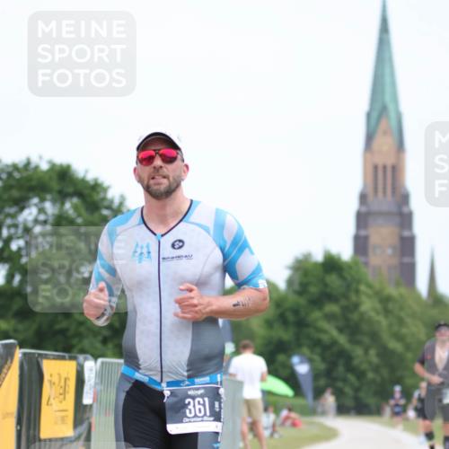 22.06.2025 - Viking Triathlon H.Heesch http://msf.ph/oto/8098907 22.06.2025 13:30:56 Laufen 71, 361 meine-sportfotos.de