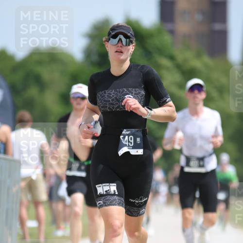 22.06.2025 - Viking Triathlon H.Heesch http://msf.ph/oto/8098914 22.06.2025 13:15:44 Laufen 117, 401, 549 meine-sportfotos.de