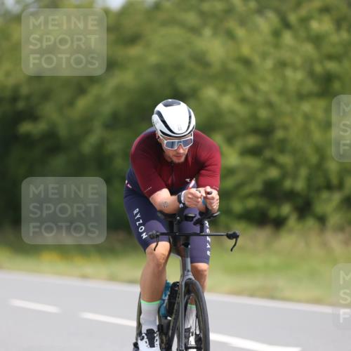 22.06.2025 - Viking Triathlon Yannick Fuchs http://msf.ph/oto/8098938 22.06.2025 12:02:20 Radfahren 51, 53, 90, 178, 198, 384, 388, 401, 423, 443, 526, 642, 654 meine-sportfotos.de