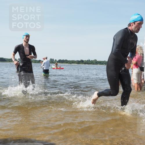 22.06.2025 - Viking Triathlon KatJ http://msf.ph/oto/8098949 22.06.2025 10:32:14 Schwimmen 53, 147, 173, 193, 207, 214, 226, 271, 461, 464, 488 meine-sportfotos.de