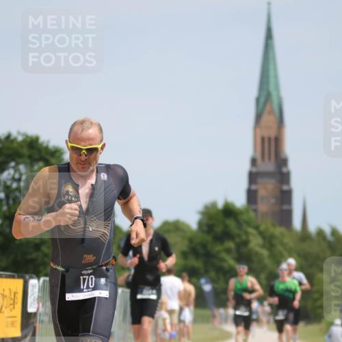 22.06.2025 - Viking Triathlon H.Heesch http://msf.ph/oto/8098999 22.06.2025 13:15:52 Laufen 117, 170, 198, 304, 393, 401, 534 meine-sportfotos.de