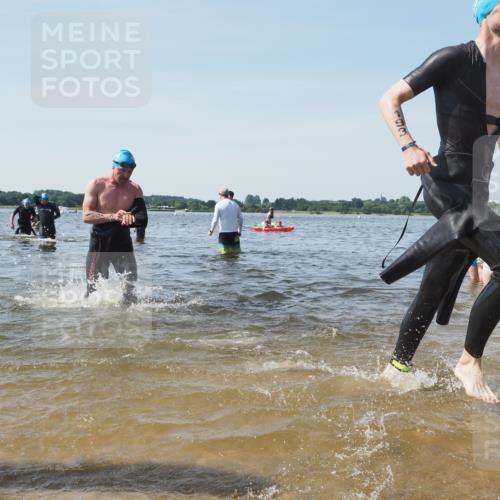22.06.2025 - Viking Triathlon KatJ http://msf.ph/oto/8099018 22.06.2025 10:32:16 Schwimmen 53, 147, 173, 193, 207, 214, 226, 271, 461, 464 meine-sportfotos.de