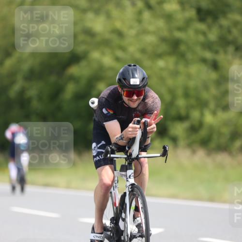 22.06.2025 - Viking Triathlon Yannick Fuchs http://msf.ph/oto/8099046 22.06.2025 12:02:29 Radfahren 51, 90, 198, 278, 350, 384, 388, 401, 407, 423, 522, 526, 534, 536, 642 meine-sportfotos.de