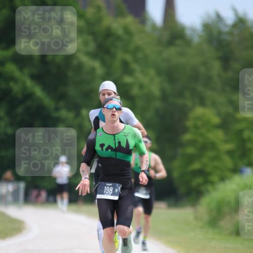 22.06.2025 - Viking Triathlon H.Heesch http://msf.ph/oto/8099055 22.06.2025 12:43:25 Laufen 178, 198, 393 meine-sportfotos.de
