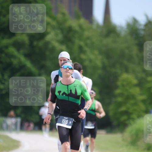 22.06.2025 - Viking Triathlon H.Heesch http://msf.ph/oto/8099066 22.06.2025 12:43:25 Laufen 178, 198, 393 meine-sportfotos.de
