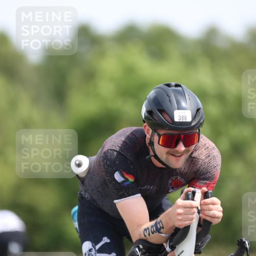 22.06.2025 - Viking Triathlon Yannick Fuchs http://msf.ph/oto/8099079 22.06.2025 12:02:29 Radfahren 51, 90, 198, 278, 350, 384, 388, 401, 407, 423, 522, 526, 534, 536, 642 meine-sportfotos.de