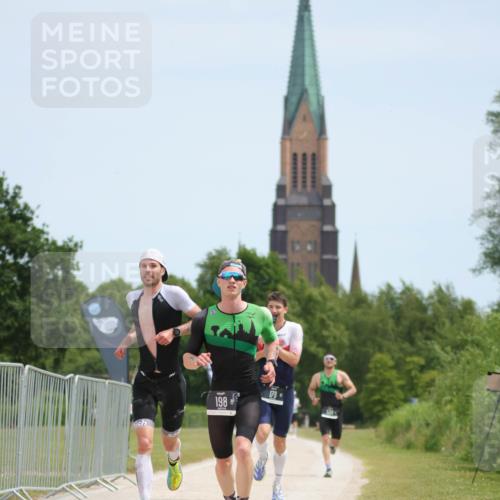 22.06.2025 - Viking Triathlon H.Heesch http://msf.ph/oto/8099111 22.06.2025 12:43:28 Laufen 178, 198, 393, 534 meine-sportfotos.de