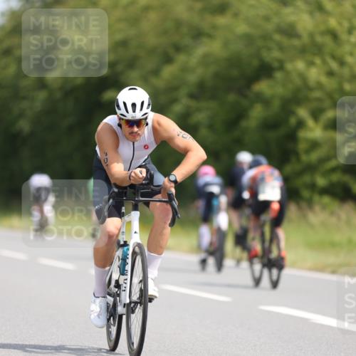 22.06.2025 - Viking Triathlon Yannick Fuchs http://msf.ph/oto/8099120 22.06.2025 12:02:33 Radfahren 18, 90, 278, 317, 350, 374, 384, 388, 407, 423, 522, 534, 536, 546, 630, 642 meine-sportfotos.de
