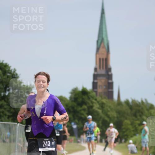 22.06.2025 - Viking Triathlon H.Heesch http://msf.ph/oto/8099124 22.06.2025 13:16:08 Laufen 243, 298, 399 meine-sportfotos.de