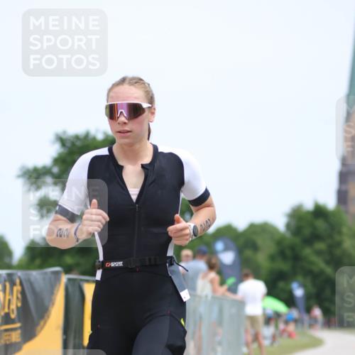 22.06.2025 - Viking Triathlon H.Heesch http://msf.ph/oto/8099128 22.06.2025 13:31:12 Laufen 22, 367 meine-sportfotos.de