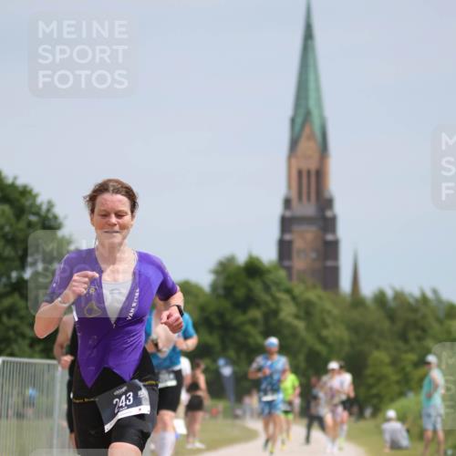 22.06.2025 - Viking Triathlon H.Heesch http://msf.ph/oto/8099137 22.06.2025 13:16:09 Laufen 70, 243, 298, 399 meine-sportfotos.de