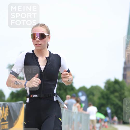 22.06.2025 - Viking Triathlon H.Heesch http://msf.ph/oto/8099139 22.06.2025 13:31:12 Laufen 22, 367 meine-sportfotos.de