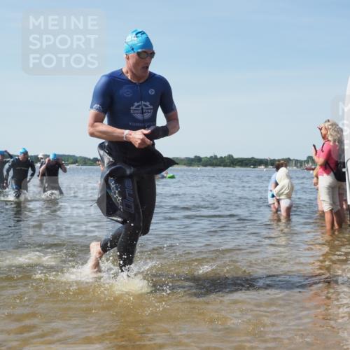 22.06.2025 - Viking Triathlon KatJ http://msf.ph/oto/8099155 22.06.2025 10:32:22 Schwimmen 53, 147, 170, 173, 214, 461, 492 meine-sportfotos.de