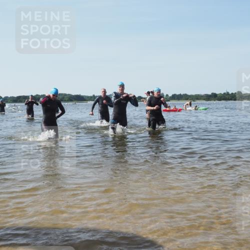 22.06.2025 - Viking Triathlon KatJ http://msf.ph/oto/8099164 22.06.2025 10:32:25 Schwimmen 53, 80, 147, 170, 173, 214, 461, 492 meine-sportfotos.de