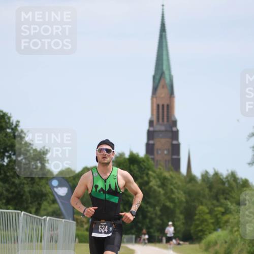22.06.2025 - Viking Triathlon H.Heesch http://msf.ph/oto/8099176 22.06.2025 12:43:34 Laufen 178, 198, 393, 534 meine-sportfotos.de