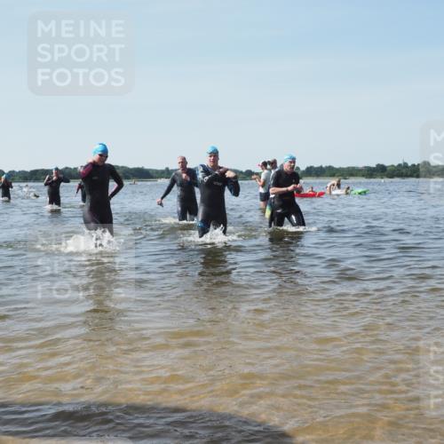 22.06.2025 - Viking Triathlon KatJ http://msf.ph/oto/8099182 22.06.2025 10:32:25 Schwimmen 53, 80, 147, 170, 173, 214, 461, 492 meine-sportfotos.de