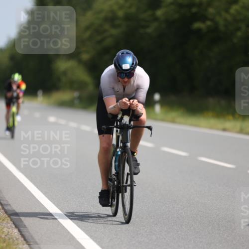 22.06.2025 - Viking Triathlon Yannick Fuchs http://msf.ph/oto/8099186 22.06.2025 11:23:40 Radfahren 21, 34, 177, 179, 334, 363, 365, 385, 414, 470, 484, 632, 642 meine-sportfotos.de