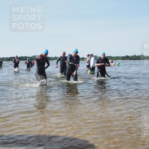 22.06.2025 - Viking Triathlon KatJ http://msf.ph/oto/8099197 22.06.2025 10:32:26 Schwimmen 53, 80, 147, 170, 173, 461, 492 meine-sportfotos.de