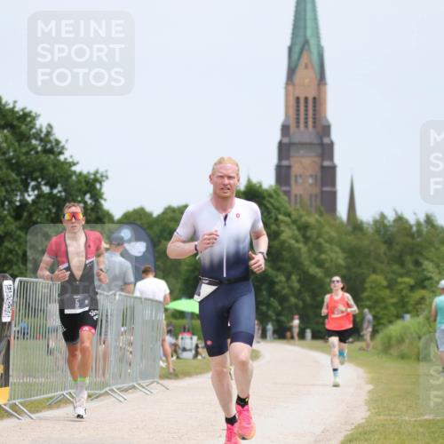 22.06.2025 - Viking Triathlon H.Heesch http://msf.ph/oto/8099200 22.06.2025 13:31:39 Laufen 5, 421, 620, 631 meine-sportfotos.de