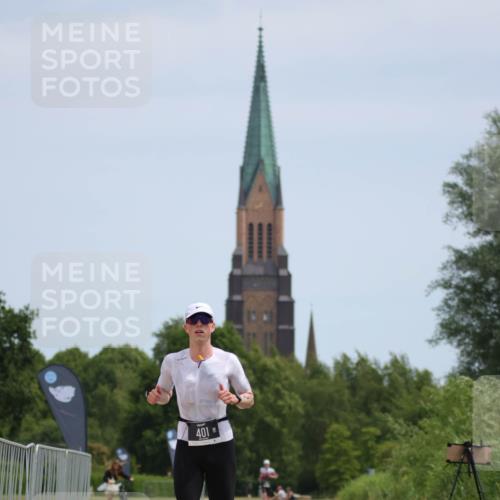 22.06.2025 - Viking Triathlon H.Heesch http://msf.ph/oto/8099208 22.06.2025 12:43:51 Laufen 401 meine-sportfotos.de