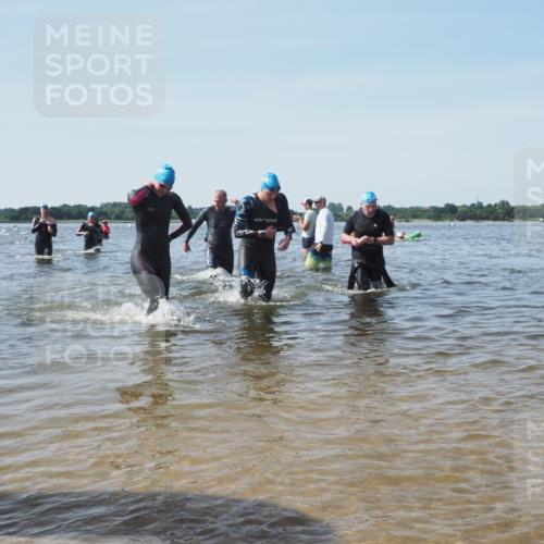 22.06.2025 - Viking Triathlon KatJ http://msf.ph/oto/8099213 22.06.2025 10:32:26 Schwimmen 53, 80, 147, 170, 173, 461, 492 meine-sportfotos.de