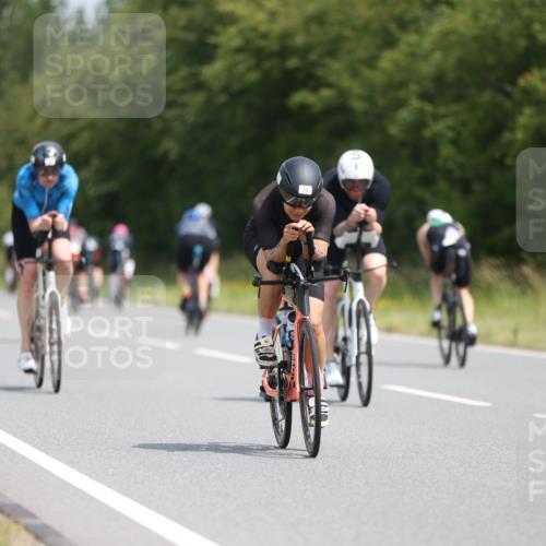 22.06.2025 - Viking Triathlon Yannick Fuchs http://msf.ph/oto/8099226 22.06.2025 12:02:36 Radfahren 18, 40, 187, 209, 278, 317, 350, 374, 395, 407, 428, 506, 522, 536, 546, 630 meine-sportfotos.de