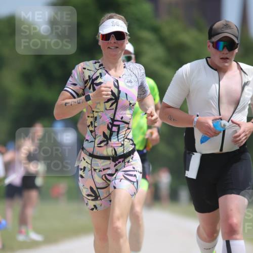 22.06.2025 - Viking Triathlon H.Heesch http://msf.ph/oto/8099232 22.06.2025 13:16:16 Laufen 21, 70, 175, 298, 399, 507 meine-sportfotos.de