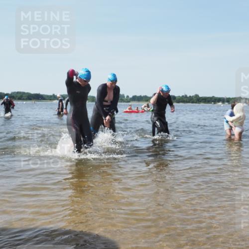 22.06.2025 - Viking Triathlon KatJ http://msf.ph/oto/8099234 22.06.2025 10:32:27 Schwimmen 53, 80, 147, 170, 173, 461, 492 meine-sportfotos.de