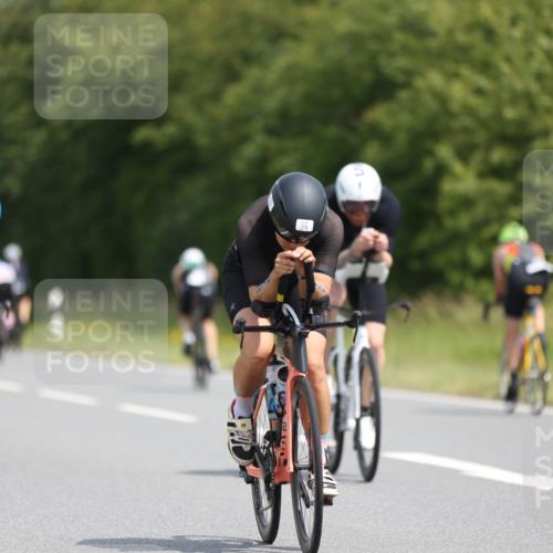 22.06.2025 - Viking Triathlon Yannick Fuchs http://msf.ph/oto/8099250 22.06.2025 12:02:36 Radfahren 18, 40, 187, 209, 278, 317, 350, 374, 395, 407, 428, 506, 522, 536, 546, 630 meine-sportfotos.de