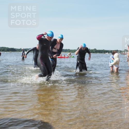 22.06.2025 - Viking Triathlon KatJ http://msf.ph/oto/8099256 22.06.2025 10:32:27 Schwimmen 53, 80, 147, 170, 173, 461, 492 meine-sportfotos.de